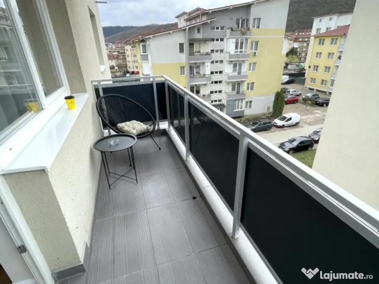 P.F vand apartament 3 camere Flore?ti, Ceta?ii, doua bai, bloc cu lift - 10