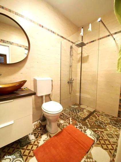 Casa cocheta + curte - 8