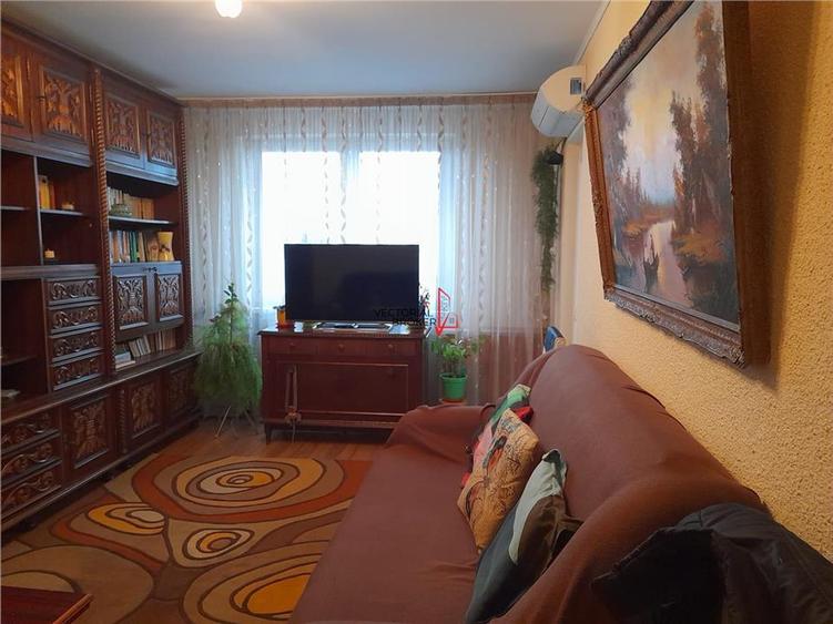 Apartament 3 camere Dristor Benzinaria Moll - 1