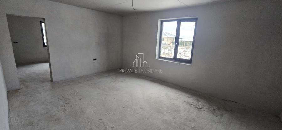 Casa 283 Mp/ Teren 835 Mp, Nou Construita, Solovăstru, Zona Reghin - 10