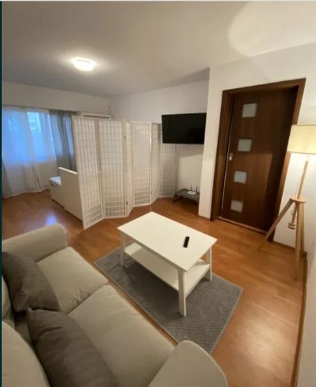 Timpuri Noi,bl.1997,decomandata,et.1/8,balcon inchis,loc de parcare,Amenajata - 1