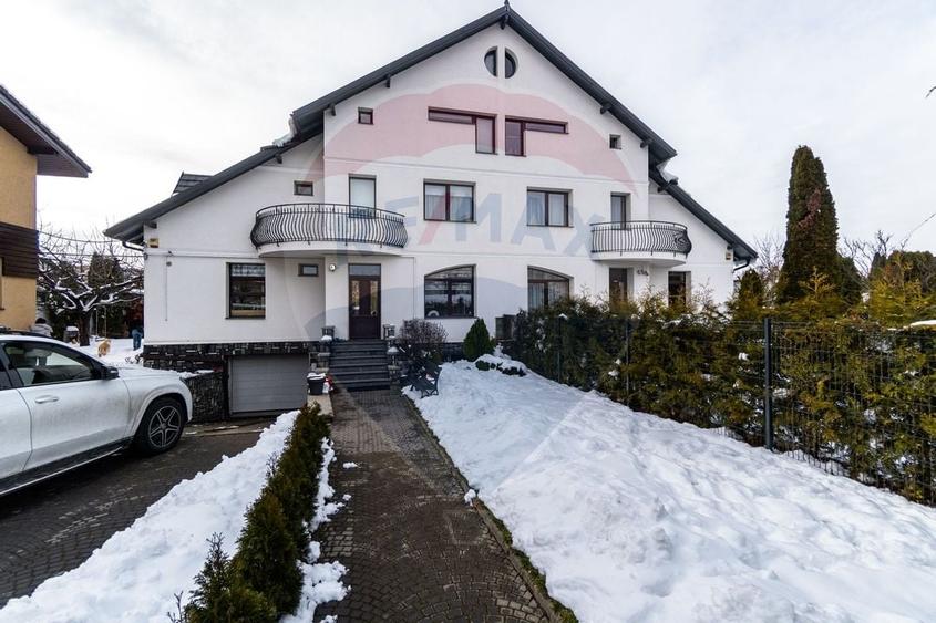 Casă spațioasă 350 mp utili, Teren 650 mp, Garaj subteran, Tractorul - 5