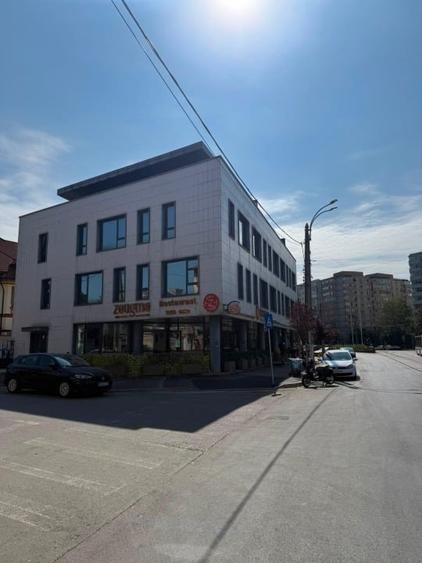 Spațiu comercial, de 926 mp, în Iancului