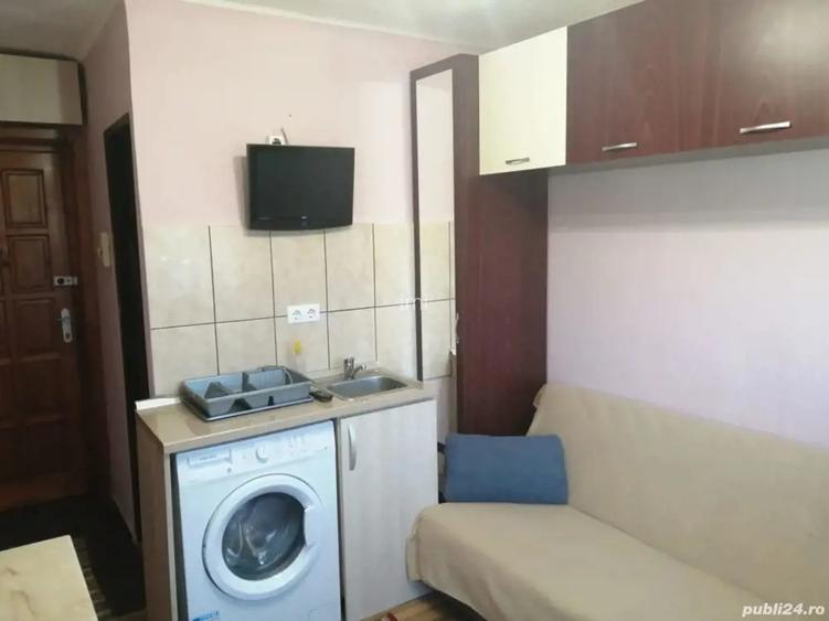 Inchiriez garsoniera