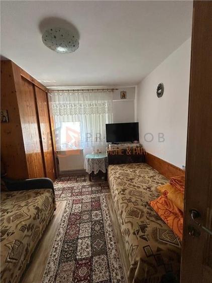 Apartament 3 camere cf1 decomandat zona Centru - 12