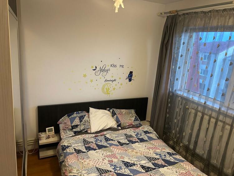 Inchiriez apartament 2 camere - 4