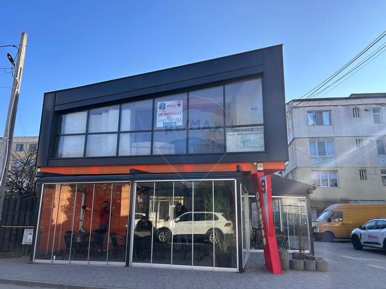 Spatiu comercial de 222 mp de inchiriat in Bals - 1