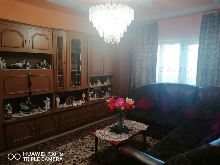 Apartament de vanzare - 3