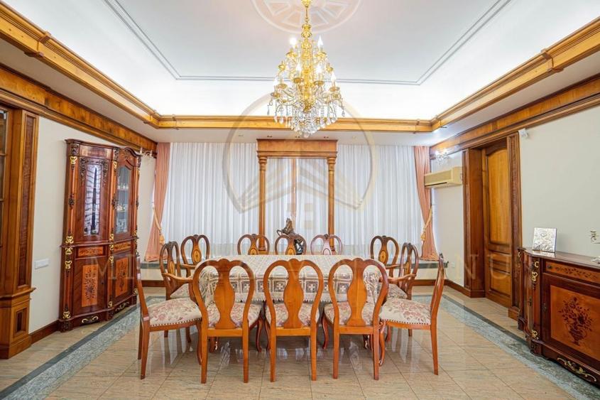 Ultracentral -Cladire impozanta  D+P+2E. - 7