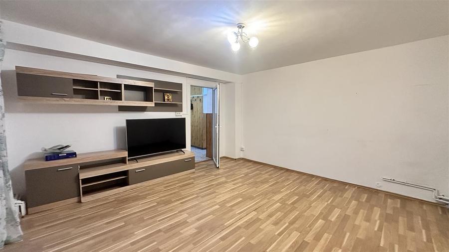 Apartament 2 camere structură mare 64 mp. Bld Vlahuta - Saray - 1