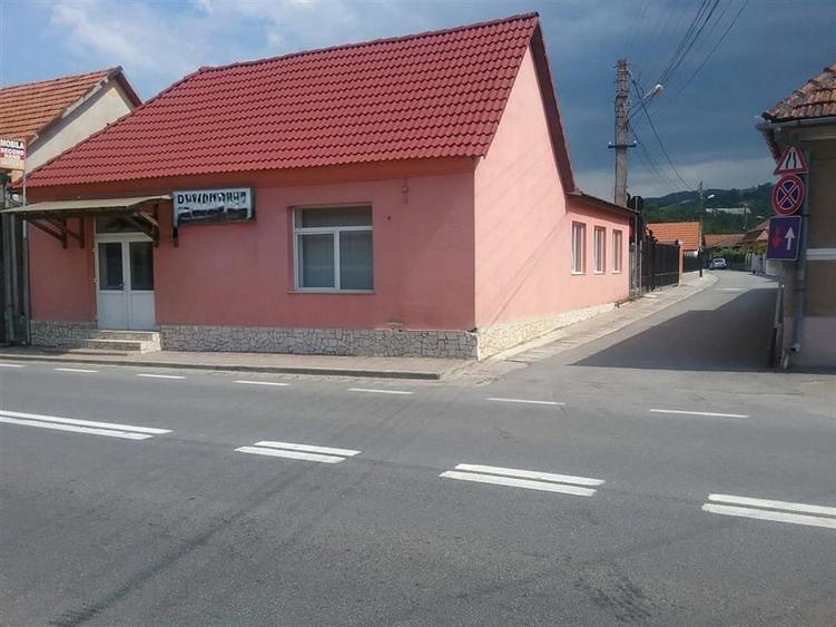 SPATIU COMERCIAL GROSI  400 MP - 1