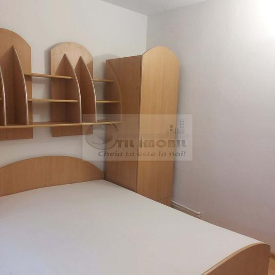 Apartament semidecomandat cu 3 camere - Mircea cel Batran - 399€ - 2