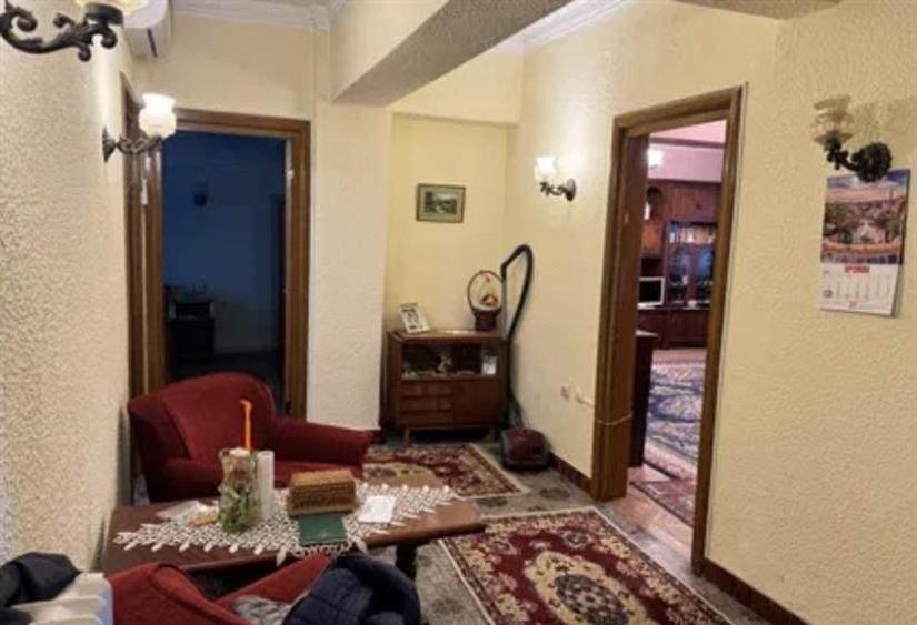Apartament 3 camere de vanzare  zona Ana Ipatescu - 2
