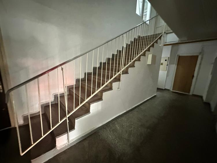 Aviației 2 camere renovat complet cu centrală  zona superba. - 15