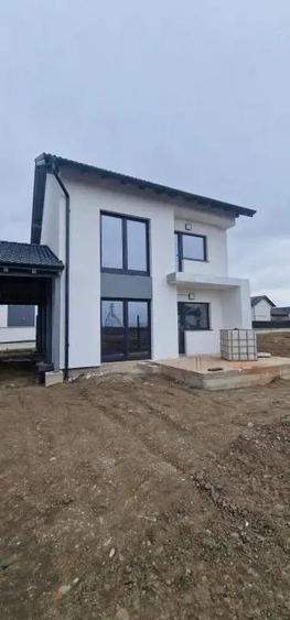 De vanzare casa individuala cu 4 camere in Selimbar - 6