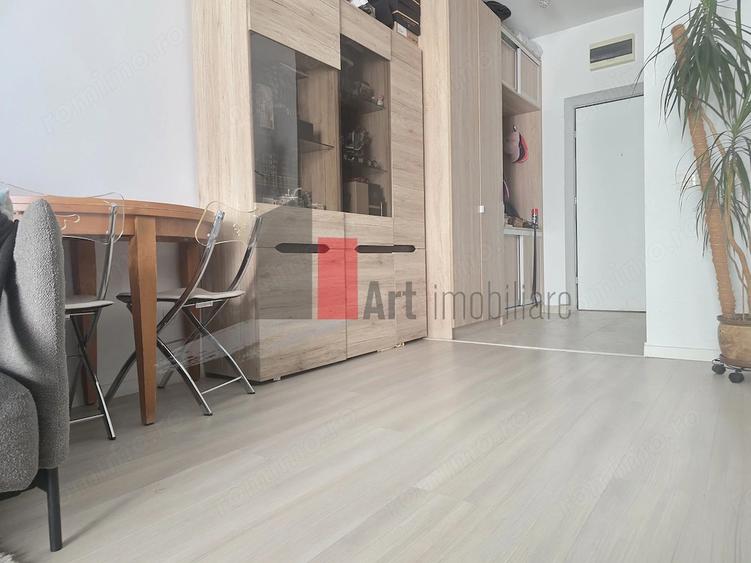 Apartament cu 3 camere decomandat în Politehnica