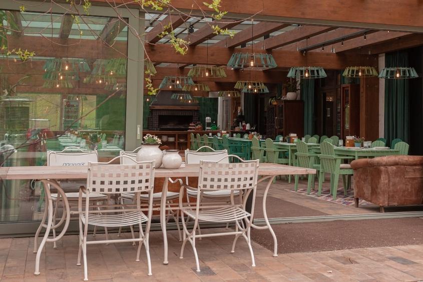 Pensiune lângă Complex Cheile Gradistei în Moeciu -Bran ,amenajare unică - 10