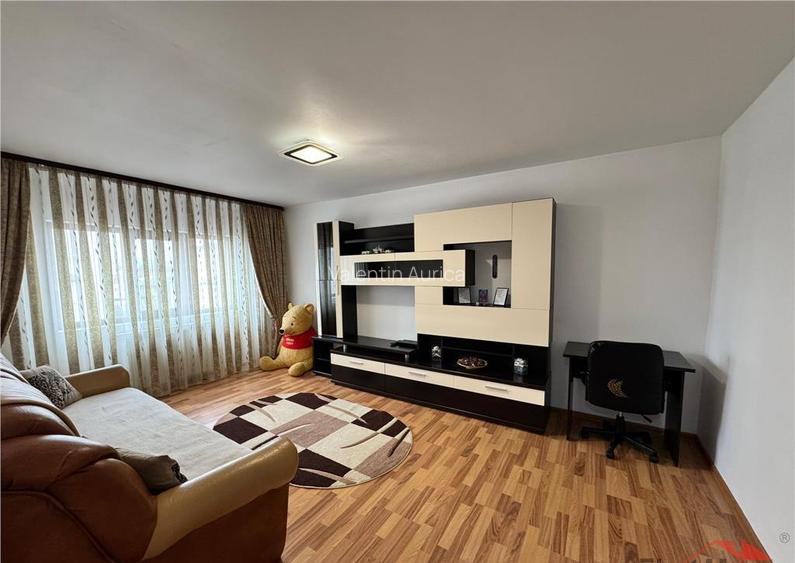 Apartament 2 camere,renovat, mobilat si utilat la Piata Mold Apartament 2 camere,renovat, mobilat si utilat la Piata Mold