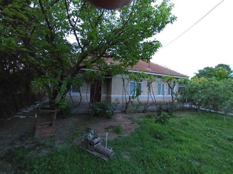 Vand casa in zona Fetesti - 6