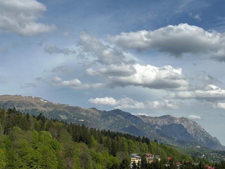 Apartament de lux cu 3 camere si terasa în Sinaia – 128 mp utili, parcare - 14