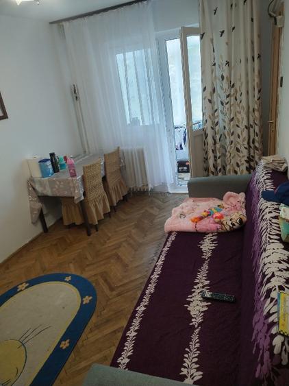 Vând apartament  - 4