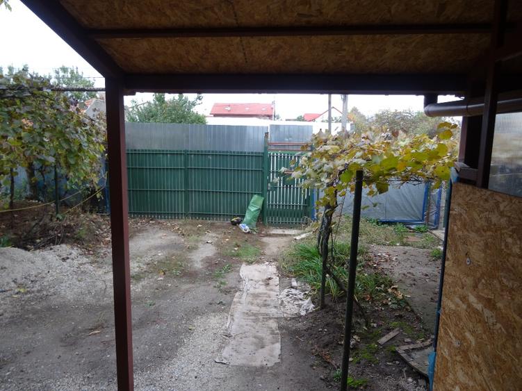 Casa  si teren 659 metri deschidere 44 metri  - 11