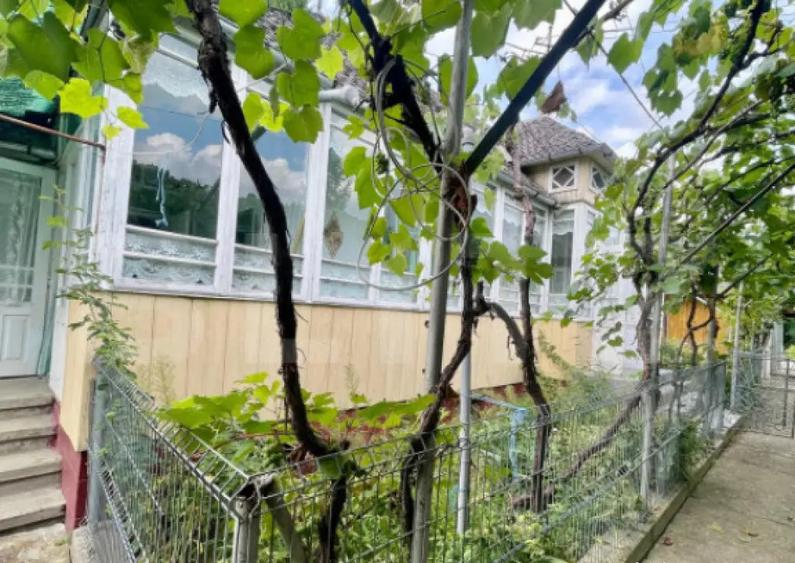 Casa + Teren Intravilan 1500mp - Boroaia - 3