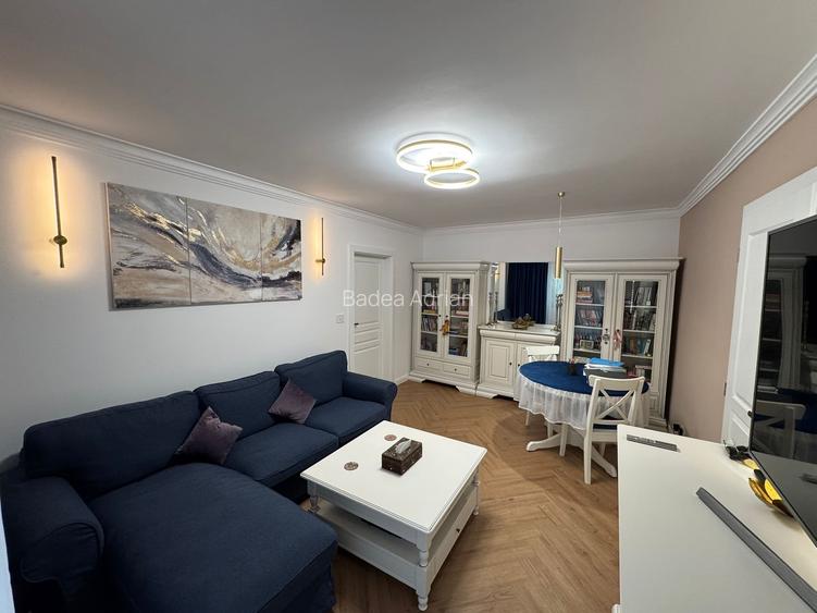 Crangasi, vanzare apartament 4 camere, 80.4 mp totali, 2 bai, imobil din 1986,