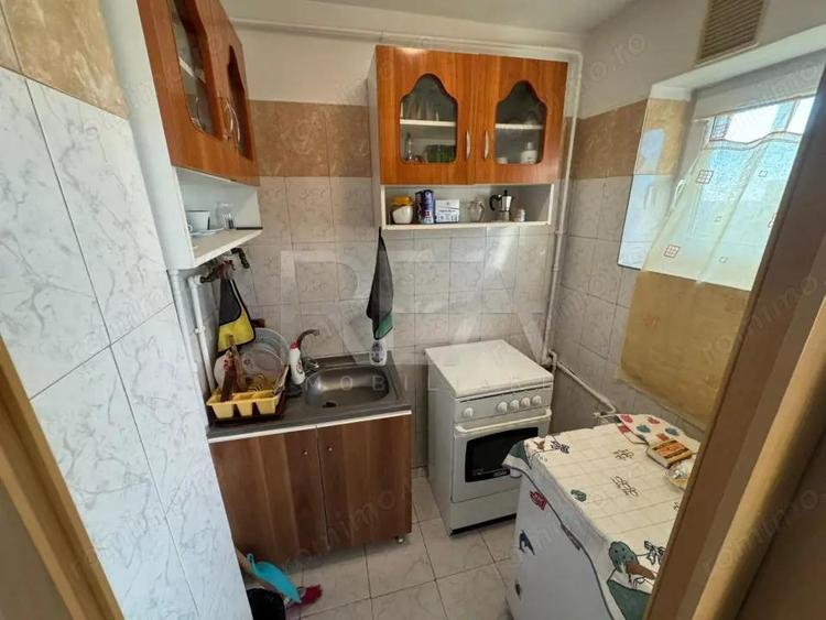 Garsoniera | Aproape de metrou | Zona linistita - 3