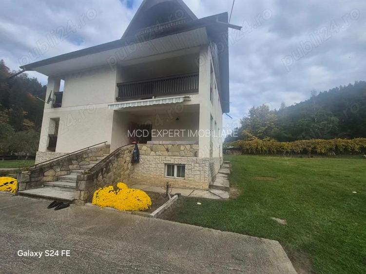 Vila D+P+1 Zona Batca Doamnei Vila D+P+1 Zona Batca Doamnei
