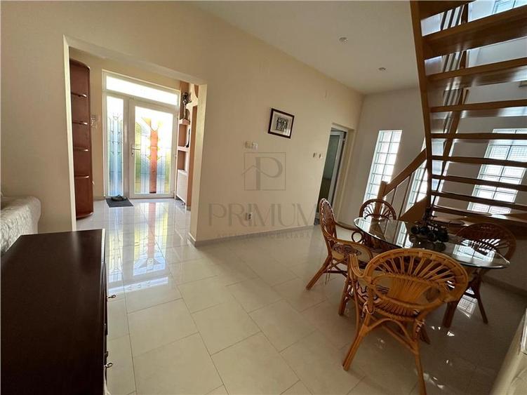 GIROCULUI - CASA INDIVIDUALA - PISCINA  INCALZITA - SAUNA - GARAJ - PANOURI SOLA - 15