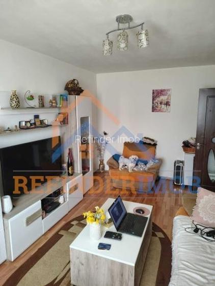 Vanzare apartament 2 camere cu Centrala Termica zona Rahovei - Barca