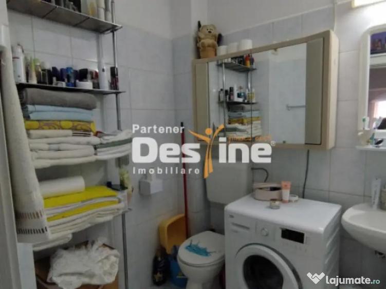 Apartament de vanzare 2 camere, decomandat, mobilat - 2