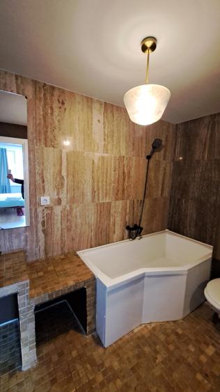 APARTAMENT 3 CAMERE   CU 3 BAI - LUX - LOC PARCARE - COMISION 0 - 24