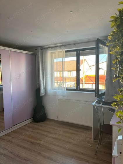 Casa de vanzare cartier 23 august - 5