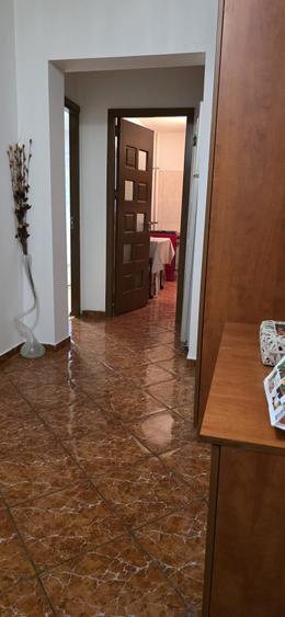 Apartament cu 3 camere circular în Alexandru Obregia