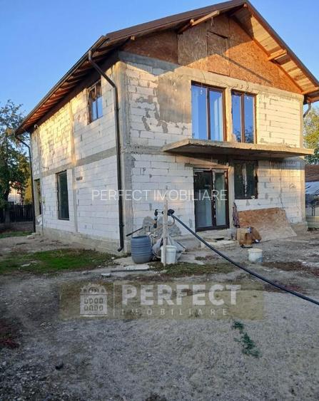 Casa NOUA langa Autostrada A3,loc.Gherghita, 95000 euro