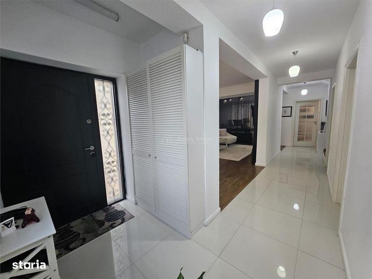 Vanzare Vila La Cheie Militari Residence- Ballroom - 6