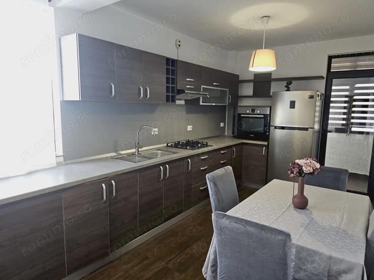 Duplex, Duplex 4 Camere cu Garaj si parcare, la 7 minute de Centru - 11