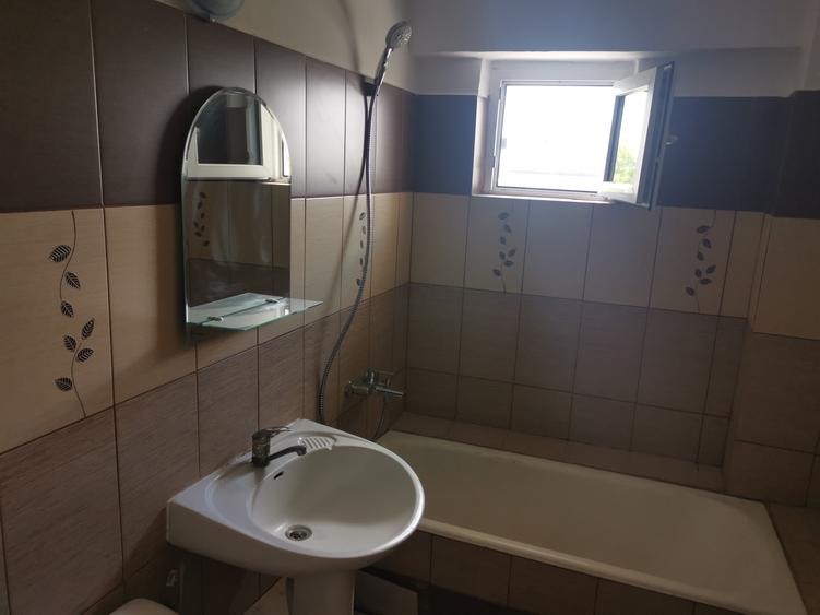 Apartament 3 camere decomandat - 7