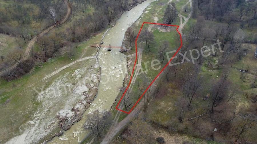 Teren de vanzare in comuna Corbeni, jude? Arge?. - 11