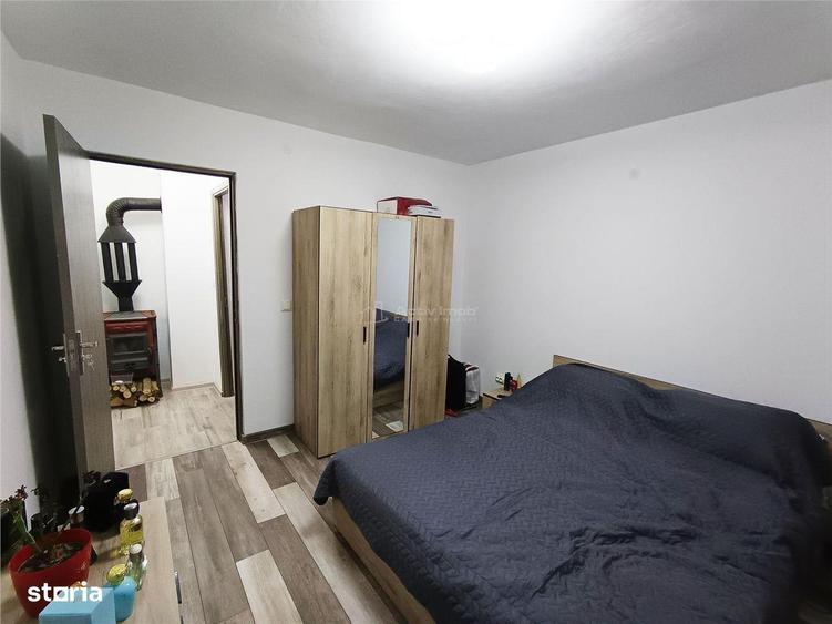 Apartament 2 camere in zona centrala Moldova Noua, langa piata - 5