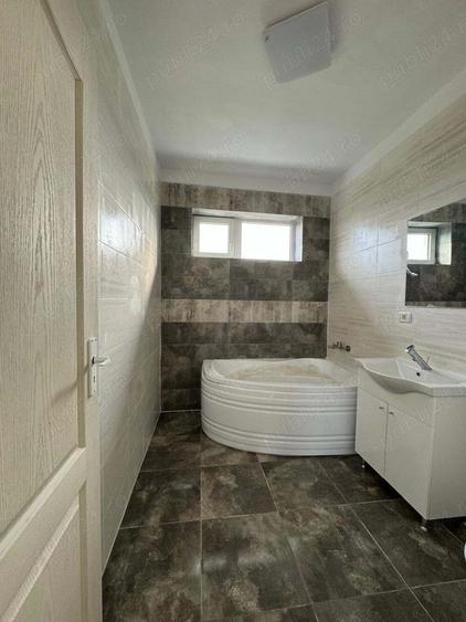 Proprietar, vand casa cu panouri fotovoltaice foarte aproape de Arad!! - 3