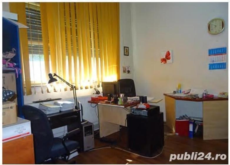 Clădire de birouri - P parțial, et 1 to si et 2 parțial, cu 6-7 locuri parcare - 8
