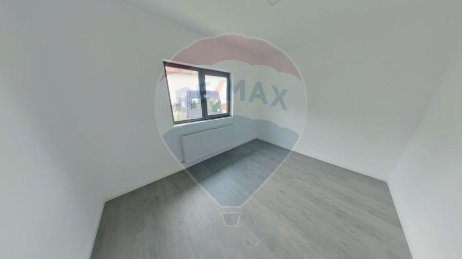 Casa / Vila cu 4 camere de vanzare in zona Nord-Est - 8