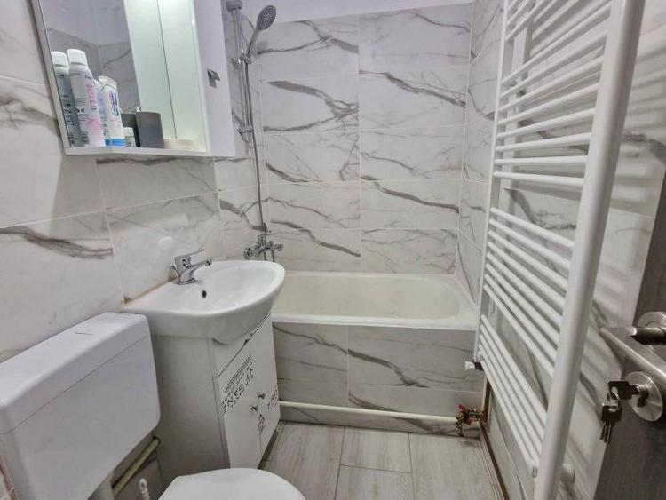 Apartament de vanzare - 4