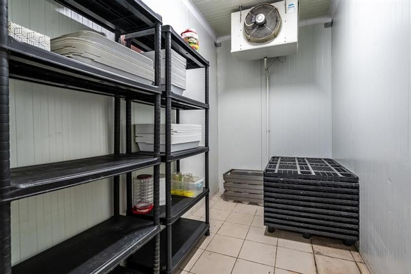 PANTELIMON BIRUINTEI,SPATIU COMERCIAL ,6 CAMERE,180 MP,CARMANGERIE - 6