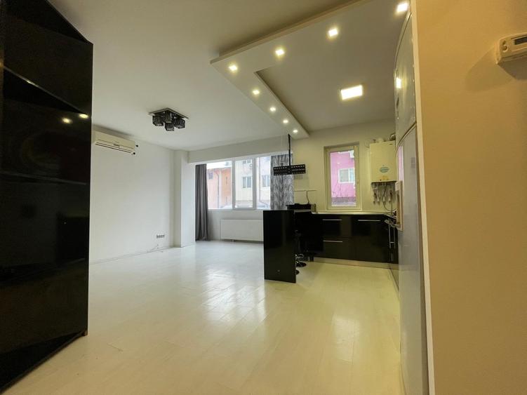 BERCENI STRADA LUICA-MOBILATA SI UTILATA-LIBERA - 2