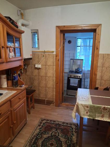 Vand apartament cu 2 camere, decomandat in Alunisul Nou - 10