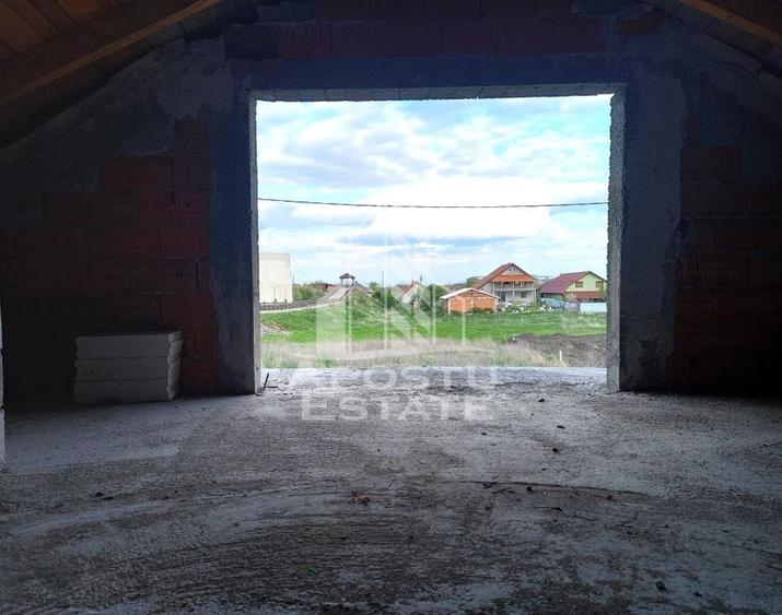 Vila, la rosu, de vanzare, in Sofronea, jud. Arad. - 7